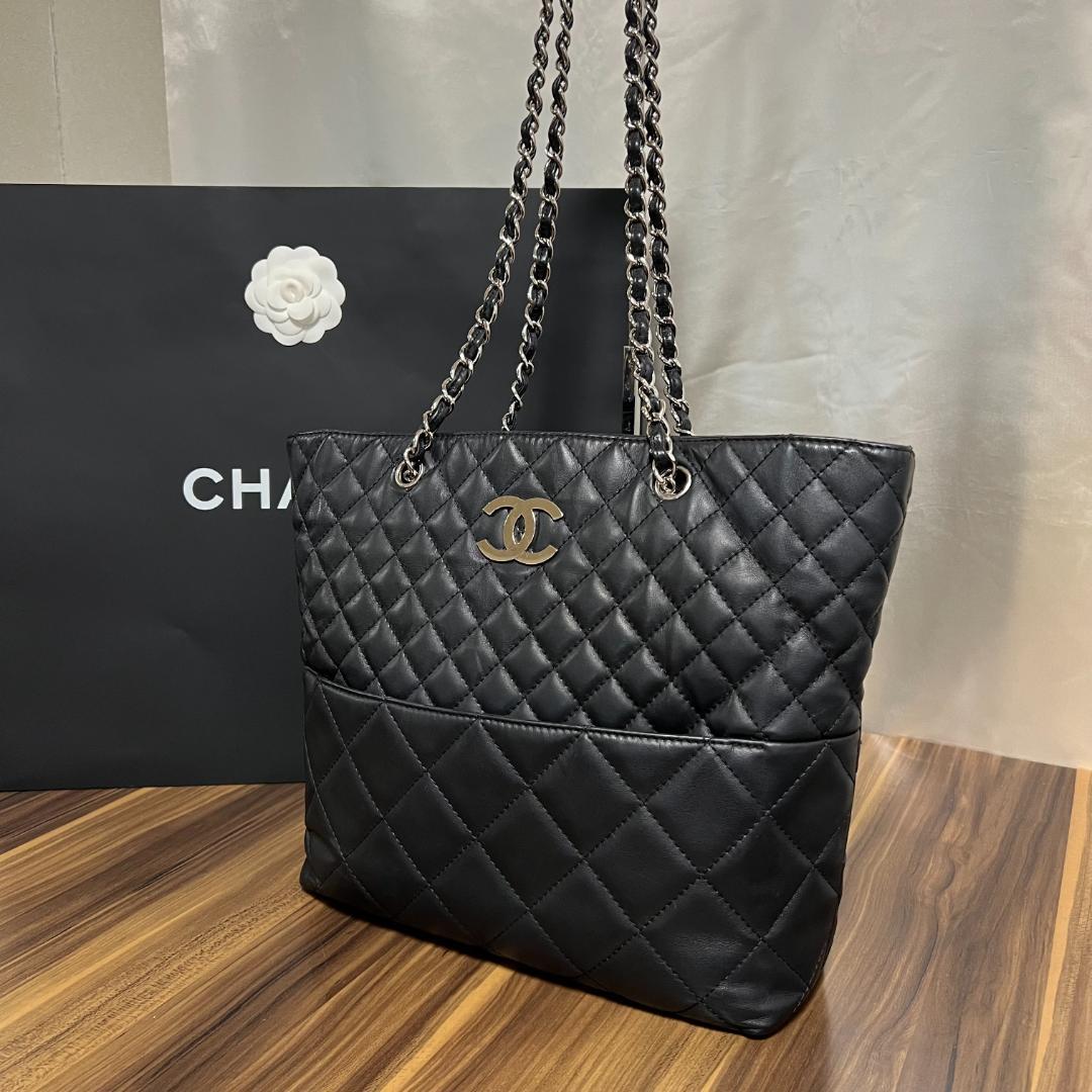 CHANEL シャネル マトラッセ  チェーン トート バッグ ラムスキン