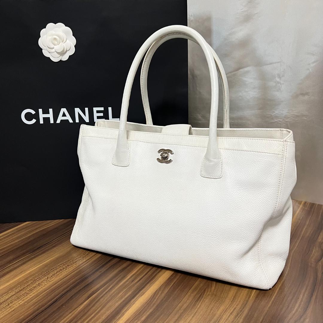 CHANEL シャネル エグゼクティブ トートバッグ ポーチあり